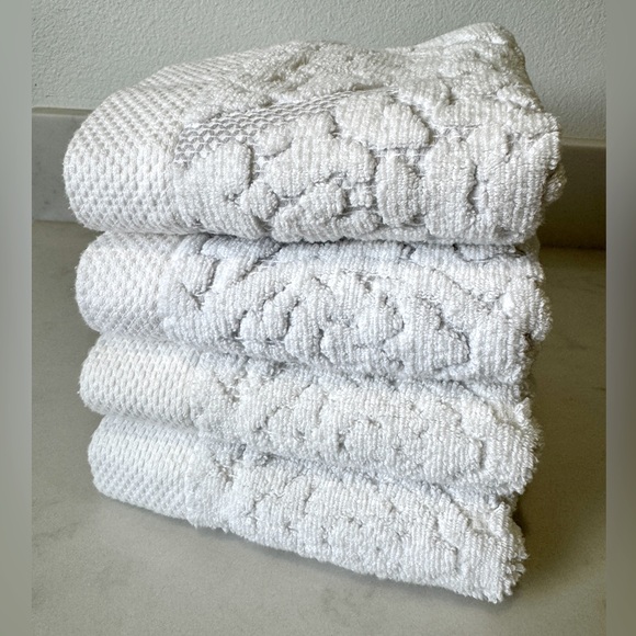Threshold Other - NWOT Threshold White Textured Hand Towels, Set of 4